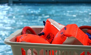 Jedes dritte Grundschulkind kann nicht oder nicht richtig schwimmen. - Symbolfoto: Pixabay Jedes dritte Grundschulkind kann nicht oder nicht richtig schwimmen. - Symbolfoto: Pixabay