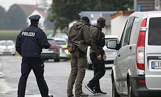 Die Polizei hielt eine Gefährdung Dritter durch den Mann für nicht ausgeschlossen. - Symbolfoto: Gerald Dunkel