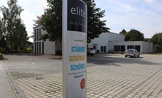 Vom einstigen „Elite"-Fitnessstudio ist nichts mehr übrig. Jetzt kommt die Immobilie unter den Hammer. Die Stadt bietet mit. - Burkhard Hoeltzenbein
