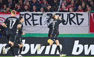 Filip Bilbija hatte in Freiburg viel Grund zum Feiern. Gleich zweimal netzte der SCP-Stürmer im Breisgau ein. - IMAGO/Eibner