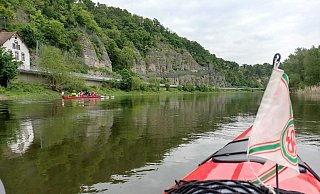 Die Tour auf der Weser ist nicht nur anstrengend, sondern bietet auch landschaftlich schöne Seiten. - Michaela Bast