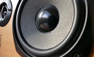 Zu laute Musik eines Nachbars soll Auslöser für einen Konflikt gewesen sein, der in Herford zu einem Messerstich geführt hat. - Symbolfoto: Pixabay