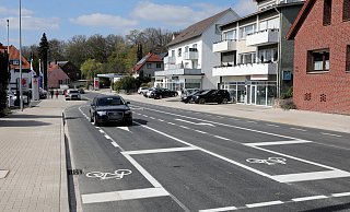 Der Verkehr auf der Salzufler Straße rollt seit Freitagnachmittag wieder baustellenfrei. - FRANK-MICHAEL KIEL-STEINKAMP