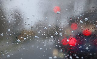 In der Nacht zum Donnerstag gibt es nachlassend noch Schauer und Schnee. - Wolfgang Kumm