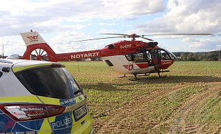 Auch ein Rettungshubschrauber war vor Ort. Er wurde aber nicht gebraucht, da der Paderborner schon an der Unglücksstelle verstorben war. - Ekkehard Wind