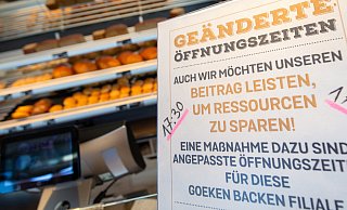 Diese Filiale von Goeken backen schließt derzeit um 17.30 Uhr. Die Bäckerei passt die Öffnungszeiten für ihre Standorte individuell an. - Niklas Tüns