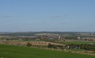Blick oberhalb von Löwen Richtung Peckelsheim - Ludger Roter Blick oberhalb von Löwen Richtung Peckelsheim - Ludger Roter