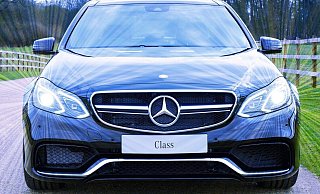 Die Besitzerin des Wagens hatte ihren Benz nur kurzweilig unverschlossen gelassen. - Pixabay