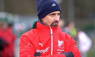 Trainer Svetko Sekulovic möchte mit Theesen II in der Fußball-Kreisliga A den positiven Trend fortsetzen. Foto: Peter Unger - Peter Unger