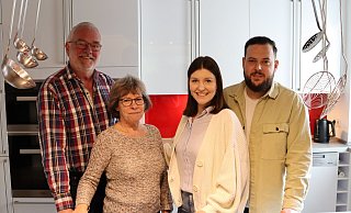 Bernd und Gaby Wostbrock (v. l.) haben das "taste it!" im April an Inga und Gianluca Fleer übergeben. - Shannon-Lee Bendig