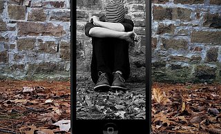 Mobbing an Schulen ist längst keine Seltenheit mehr an deutschen Schulen. Oft kommt dabei auch das Smartphone zum Einsatz. | Symbolfoto - Pixabay