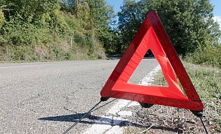 Immer wieder registriert die Polizei Anrufe wegen vorgetäuschter Autopannen am Straßenrand. - Pixabay (Symbolbild)