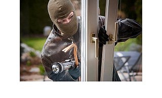 Die Unbekannten durchwühlten das Gemeindebüro. - NW