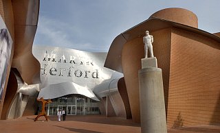 Die zukünftigen Ausrichtung des Museums Marta wirft bei den kleineren Fraktionen im Stadtrat Fragen auf. - Frank-Michael Kiel-Steinkamp