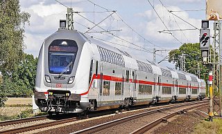 Wieder kam es im einem Zug zu einer sexuellen Belästigung. Eine 27-jährige Bielefelder schubste den Übeltäter von sich. - Symbolfoto: pixabay / Creative Commons