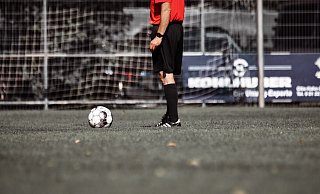 Auf dem Sportplatz Dornberg kam es am Sonntag zu einem kuriosen Spielabbruch. - Uwe Kleinschmidt