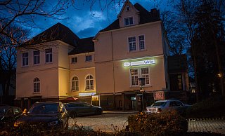 Das Restaurant Adria am Logenplatz besteht seit 40 Jahren, und wenn es nach der Inhaberin geht, soll das auch auf absehbare Zeit so bleiben. - Ralf Bittner