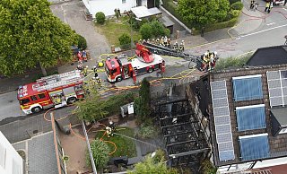 Der Brandschauplatz von oben: Die Bilder sind mit Einverständnis des Eigentümers und der Einsatzleitung entstanden. - Gerald Dunkel