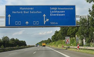 Nach der Autobahn-Ausfahrt Bad Salzuflen endete die Fahrt für den Fahrer. - vera gerstendorf-welle