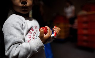 Die Regierung will 2025 zusätzliche 2,4 Milliarden Euro ausgeben, um die Kinderarmut in Deutschland zu bekämpfen. - picture alliance/dpa | Carsten Koall