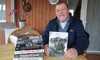 Der Hövelhofer Werner Pfeil hat nun den achten Band der Senne-Krimis herausgebracht. "Archer" heißt das neue Buch, in dem Kommissar Vincent Blohm an seine Grenzen gehen muss. - Uwe Müller