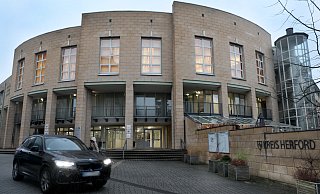 Der Herforder Kreistag hat im Kreishaus den Doppelhaushalt für die Jahre 2024 und 2025 verabschiedet. - Frank-Michael Kiel-Steinkamp