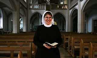 Die 27-Jährige trägt nun das Ordenskleid der Franziskanerinnen und heißt Schwester Maria Lucia. - Wiebke Wellnitz