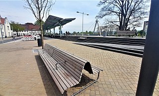 Luftig und mit deutlich mehr Aufenthaltsqualität: Der Bahnhof und das Bahnhofsumfeld in Höxter. - Simone Flörke