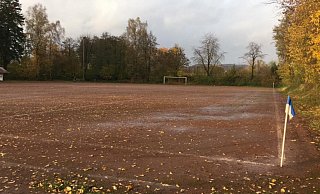 Der Ascheplatz des VfL Klosterbauerschaft war für das Projekt in den Fokus der Politik gerückt. - Andreas Gerth