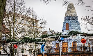 Weihnachtsmarkt auf dem Klosterplatz: Den Anwohnern geht es dort vor allem in den Abendstunden zu laut zu. - Mike-Dennis Müller / www.mdm.photo
