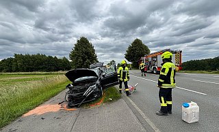 Am Freitagnachmittag kam es auf der Hiddenhauser Straße zu einem Unfall. - Feuerwehr Enger