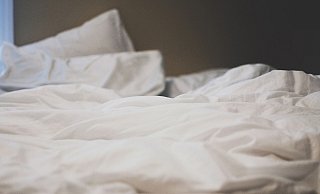 In seinem WG-Zimmer soll er in sechs Fällen seine Freundin gegen ihren Willen zu sexuellen Handlungen gezwungen haben. - Symbolfoto: pixabay / Creative Commons