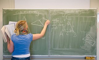 Ohne Teilzeitkräfte liefe an vielen Schulen nur noch wenig. Ein Großteil arbeitet keine volle Stundenzahl. Wenn es nach dem Schulministerium geht, soll sich das jetzt ändern. - Sebastian Kahnert