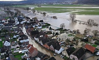In den Straßen von Lüchtringen stand einiges unter Wasser. - Thomas Kube