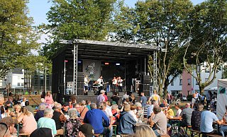 Auch im vergangenen Jahr fand Kunst und Kultur im Riemekepark sein Publikum. Foto: Moritz Jülich - Moritz Jülich