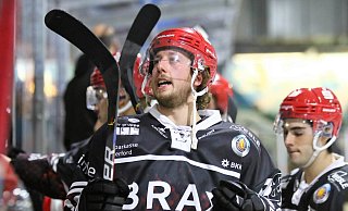 Zukünftig nicht mehr im HEV-Trikot: Stürmer Tim Lucca Krüger verlässt die Ice Dragons. - Yvonne Gottschlich