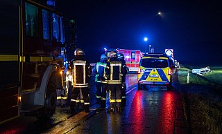 Den ganzen Vormittag über war die A2 für die Unfallaufnahme voll gesperrt. - Artpictures / Max Lametz