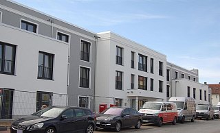 Der Bauzaun ist nun weg: Die neue Seniorenresidenz an der Bremer Straße in Pr. Oldendorf ist bezogen worden. Archivfoto: Sandra Spieker - Sandra Spieker Der Bauzaun ist nun weg: Die neue Seniorenresidenz an der Bremer Straße in Pr. Oldendorf ist bezogen worden. Archivfoto: Sandra Spieker - Sandra Spieker