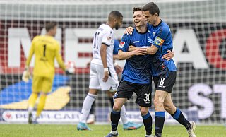 SCP-Kapitän Ron Schallenberg (r.) und Florent Muslija, die hier einen Treffer gegen Sandhausen bejubeln, waren zu Beginn dieser Trainingswoche angeschlagen. Am Freitag aber dürften beide im Test gegen Bochum in der Startelf stehen. - picture alliance/dpa