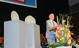 Herbert Reul spricht beim Tag des Handwerks in der Paderborner Maspernhalle über die Notwendigkeiten für ein sicheres Zusammenleben. - Marc Schröder