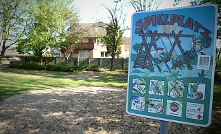 Der Spielplatz Holtkamp fällt vor allem durch gähnende Leere auf. Das nicht nur Christdemokraten, sondern auch Nachbarn. - Felix Eisele