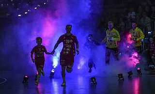 Am Samstag wird Kapitän Dominik Waldhof das Oberliga-Team der TSG Altenhagen-Heepen wieder aufs Feld führen. Aber erst nach der Zweiten. - Joerg Dieckmann - www.dieckmann-fotodesign.de