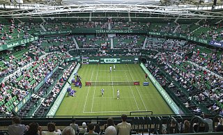 Und rein geht es in die OWL Arena: Während der 30. Terra Wortmann Open ist guter Sport garantiert. - Mathias Schulz