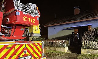 Ein Mensch wurde bei dem Feuer verletzt. - Charlotte Mahncke