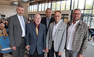 Bürgermeister und Laudator Dirk Becker, Horst Steinkühler, der Namensgeber des Preises, Laudator Christian Landerbarthold, Preisträger Kristian Hoffmann und Peter Heepmann, Vorsitzender des SPD-Stadtverbands. - Knut Dinter