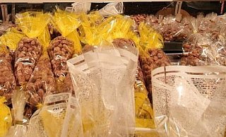 Die Objekte der Begierde - gebrannte Mandeln. - Peter Steinert