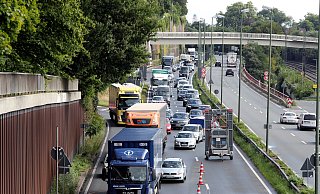 Auf Höhe des Johannistals sollen ab nächste Woche immer wieder Fahrspuren eingezogen werden. - Wolfgang Rudolf