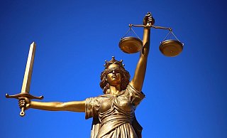 Der Mann scheint eine kriminelle Drogenkarriere hinter sich zu haben. - Pixabay