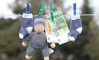 Dass Kinder Geld kosten, ist vielen schon zur Gründung der Familie klar. Dass das System der Kinderbetreuung dann aber so schwierig ist, wissen viele vorher nicht. - Felix Eisele