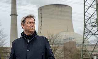 Markus Söder (CSU), Ministerpräsident von Bayern, nach einem Besuch des Kernkraftwerks Isar 2. - Peter Kneffel